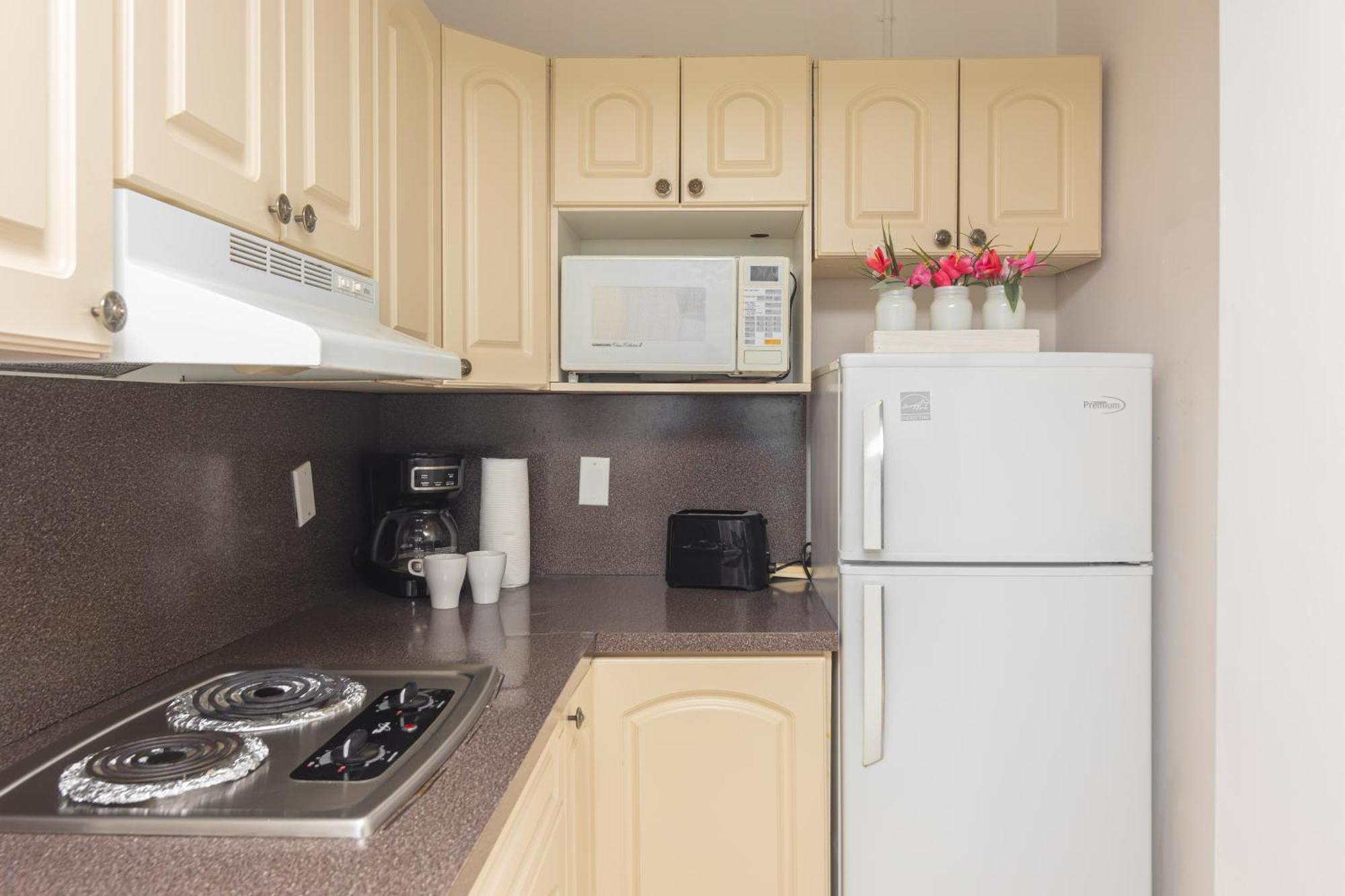 Girasole Rentals Suites Маями Бийч Екстериор снимка
