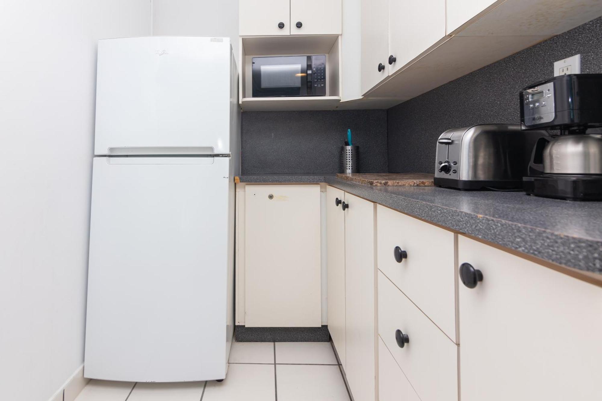 Girasole Rentals Suites Маями Бийч Стая снимка