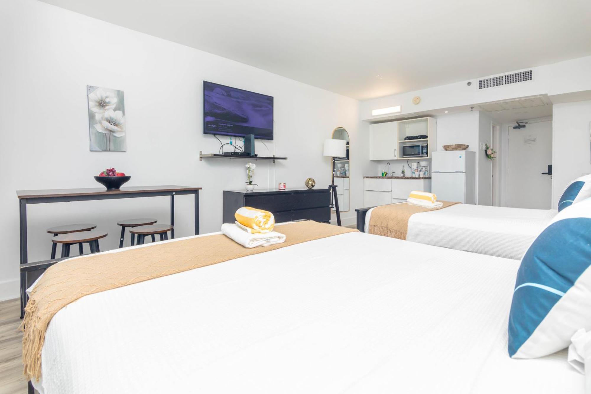 Girasole Rentals Suites Маями Бийч Стая снимка