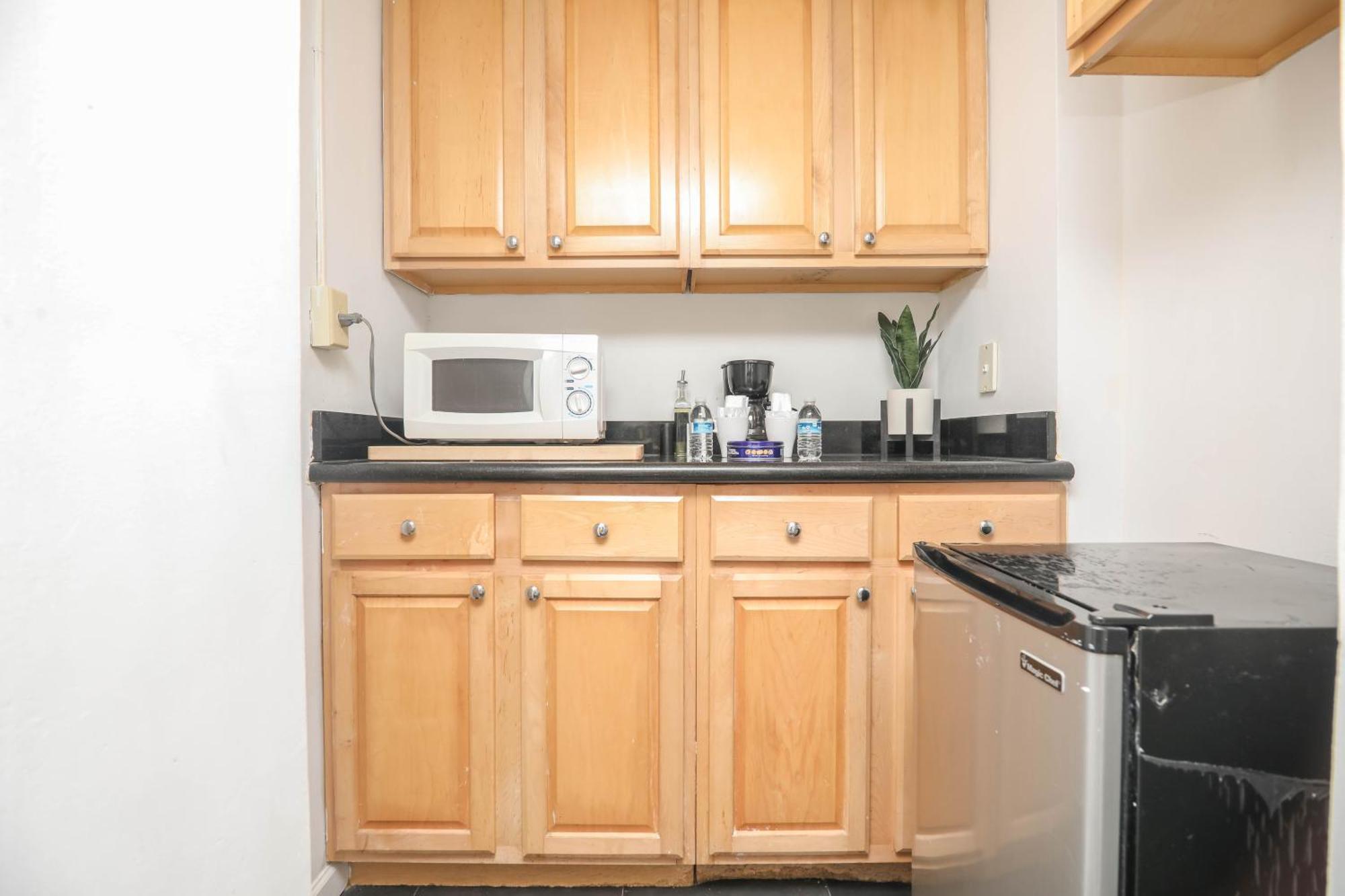Girasole Rentals Suites Маями Бийч Стая снимка